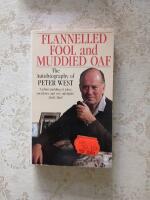 Flannelled fool and muddied oaf (Engelsk)