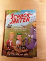 Schackjakten : farbror Albert l&auml;r dig det historiska spelet