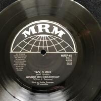 "Det &auml;r s&aring; tryggt att g&aring; vid Jesu sida" + 3