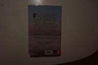 Simma med hajar : en resa mot finansv&auml;rldens innersta