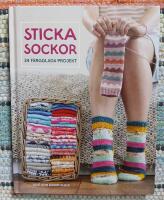 Sticka sockor : 24 f&auml;rgglada projekt