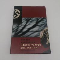 H&ouml;nsen v&auml;rper sm&aring; &auml;gg i &aring;r