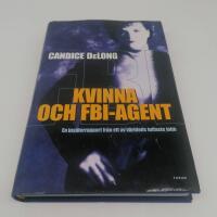 Kvinna och FBI-agent