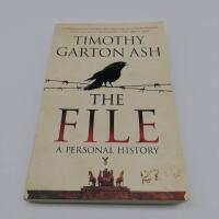 The file : a personal history / Timothy Garton Ash