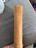  En dunkel historia / Amuletten / Tv&aring; unga hustrurs memoarer