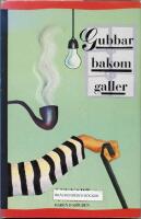 Gubbar bakom galler