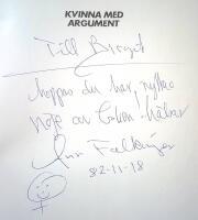 Kvinna med argument - [handboken som l&auml;r dig debattera f&ouml;r j&auml;mst&auml;lldhet] (Med dedikation)