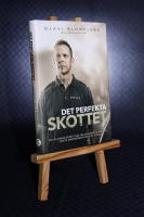 Det perfekta skottet : en polismans ber&auml;ttelse om gripandet av Sveriges v&auml;rsta massm&ouml;rdare Mattias Flink