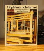 Opph&auml;mta och damast med sk&auml;llblad eller dragv&auml;vstol