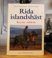 Rida islandsh&auml;st - Reynirs ridskola