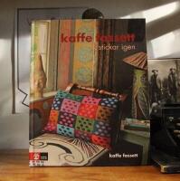 kaffe fassett stickar igen