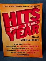 Hits of the year piano, voice & guitar