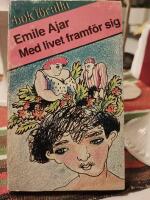 Med livet framf&ouml;r sig
