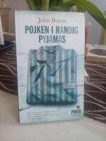 Pojken i randig pyjamas : en sorts saga