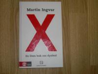 En liten bok om dyslexi + CD i plastficka bakre p&auml;rm