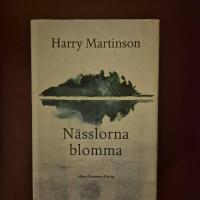 N&auml;sslorna blomma