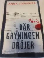 D&auml;r gryningen dr&ouml;jer