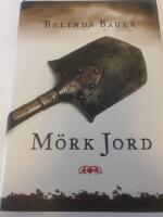M&ouml;rk jord