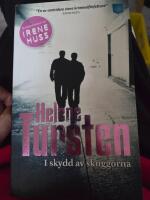 I skydd av skuggorna