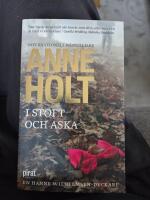 I stoft och aska