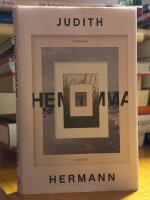Hemma.