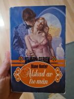 &Auml;lskad av tre m&auml;n