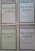 Brahms Album Band i-IV (1-4)  Ausgabe fur tiefere Stimme [f&uuml;r eine singstimme mit Klavierbegleitung]