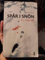 Sp&aring;r i sn&ouml;n