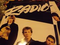 BLACK PAINT WHITE COLOUR