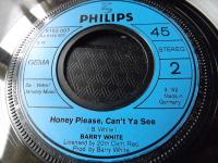 HONEY PLEASE,CANT YA SEE