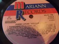 V&Auml;XELN HALL&Aring;