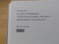 Vid nattens tr&ouml;skel - dikter i urval