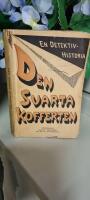 Den svarta kofferten. En detektivhistoria ("The Black-Box Murder".)