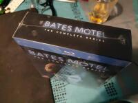 Bates Motel: The Complete Series (10 Blu-Ray Disc Box Set) (OBS! Ny i obruten originalförpackning!)