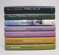 7 st. TAMARA MCKINLEY b&ouml;cker 1-7: Matildas sista vals + Jakaranda + Stormblomma + Den svarta opalen + I stormens &ouml;ga + Dr&ouml;mmarnas land + Landet bortom haven