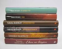 6 st. TAMARA MCKINLEY b&ouml;cker 8-13: De modigas rike + Arvet + &Aring;terkomsten + Gryningstimmen + Eldh&auml;rjad + Ekon av l&auml;ngtan