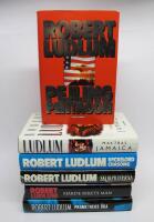 6 st. ROBERT LUDLUM b&ouml;cker: Pejling Pentagon + Maktbas Jamaica + Nyckelord Chasong + Skorpionerna + Fj&auml;rde rikets m&auml;n + Prometheus &ouml;ga