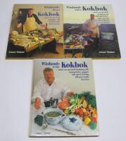 3 st. WINLUNDS KOKB&Ouml;CKER: 1. Winlunds F&Ouml;RSTA kokbok - med en speciell hyllning till norrl&auml;ndsk gastronomi 2. Winlunds ANDRA kokbok - med speciell hyllning till grillkonsten samt mat f&ouml;r h&auml;ngmatta och bers&aring; 3. Winlunds TREDJE kokbok - med speciell hyllning till europeiska soppor och med f&ouml;rslag till passande drycker