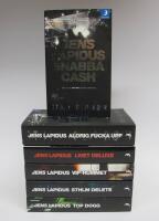6 st. JENS LAPIDUS deckare: 1. Snabba cash 2. Aldrig fucka upp 3. Livet deluxe / 1. VIP-rummet 2. STHLM delete 3. Top dogg  [Stockholm noir, tv&aring; kompletta trilogier]