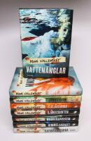 MALIN FORS serie del 6-13 (De fyra elementen del 6-9 + De fem sinnena del 10-13): 6. Vatten&auml;nglar (OU) 7. Vindsj&auml;lar (OU) 8. Jordstorm (OU) 9. Eldj&auml;garna (OU) 10. Dj&auml;vulsdoften (OU) 11. B&ouml;delskyssen (OU) 12. Himmelskriket (OU) 13. Satansk&auml;ftarna