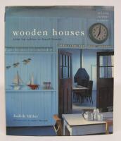 Wooden houses - from log cabins to beach houses