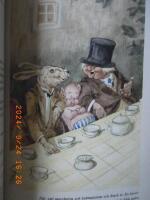 Alices &auml;ventyr i sagolandet och bakom spegeln