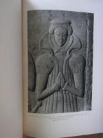 Vapen och dr&auml;kter p&aring; svenska gravstenar fr&aring;n &auml;ldre Vasatiden / Avbildningar till&auml;gnade Rudolf Cederstr&ouml;m p&aring; hans femtio&aring;rsdag