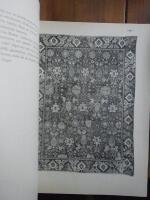 En samling orientaliska mattor