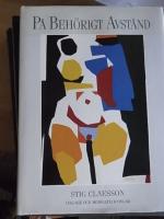 P&aring; beh&ouml;rigt avst&aring;nd. Collage och modellteckningar