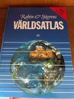 Rab&eacute;n & Sj&ouml;grens v&auml;rldsatlas [Kartografiskt material]