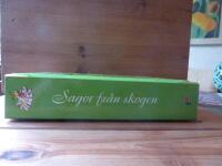 SAGOR FR&Aring;N SKOGEN