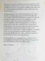 H&auml;cka, l&ouml;pa, leka : om parbildning och fortplantning i djurens v&auml;rld