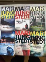 Den du inte ser, Den stilla natt, Den inre kretsen, Den d&ouml;de dandyn, Den m&ouml;rka &auml;ngeln, Den dubbla tystnaden (6 volymer av serien)