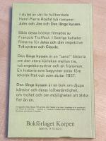 Den l&aring;nga kyssen